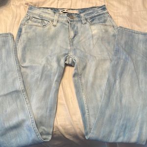 levi’s skinny jeans (size 26)